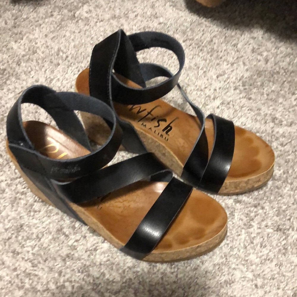 Blowfish sandal 8.5